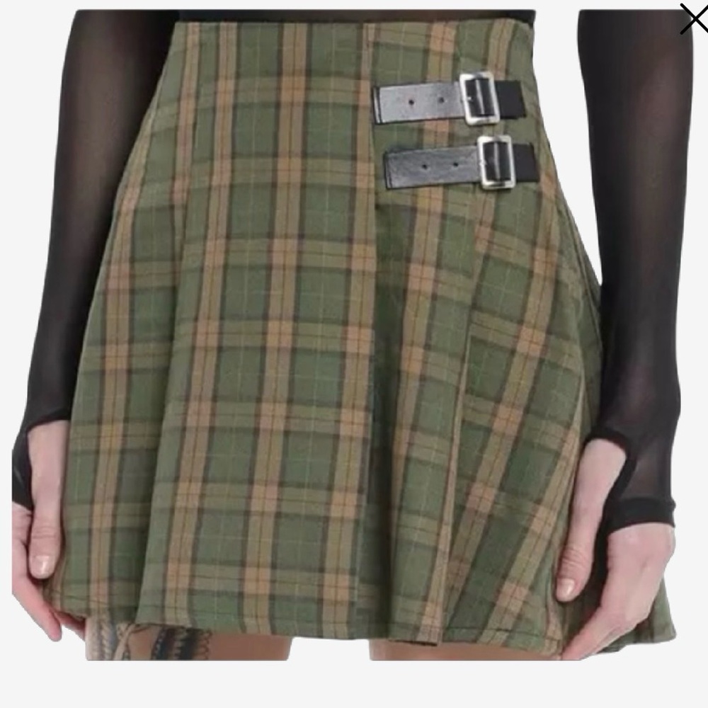 Hot topic skirt